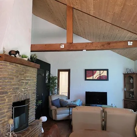 Au Chant Des Oiseaux Apartman