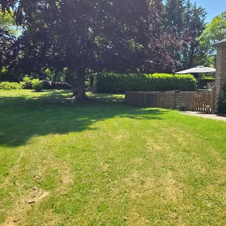 公寓 Au Chant Des Oiseaux 罗什福尔